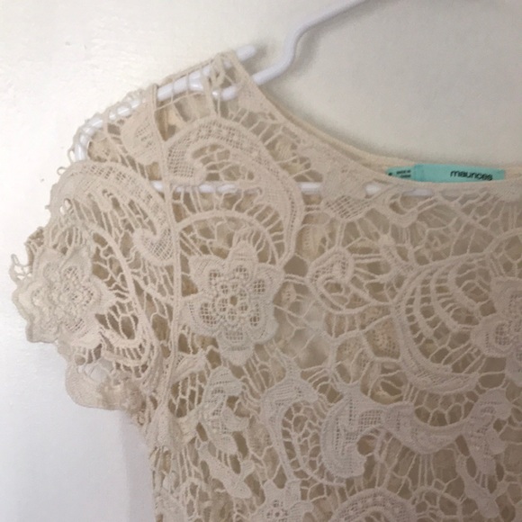 Cream Lace Maurices Top - Picture 2 of 3